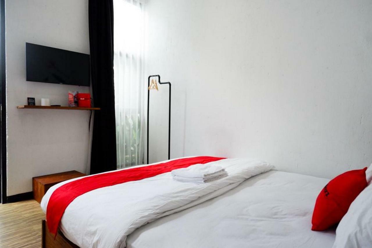 Reddoorz @ Jalan Raya Semat Canggu Hostel Bali Buitenkant foto